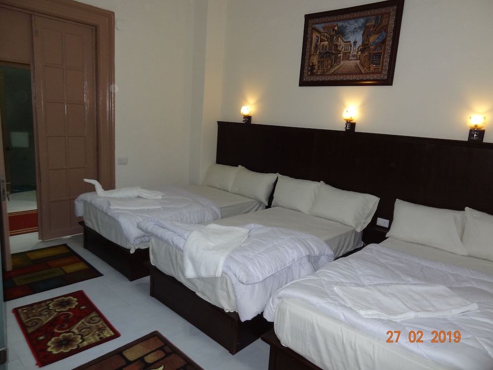 Gardenia Hotel - Hostel