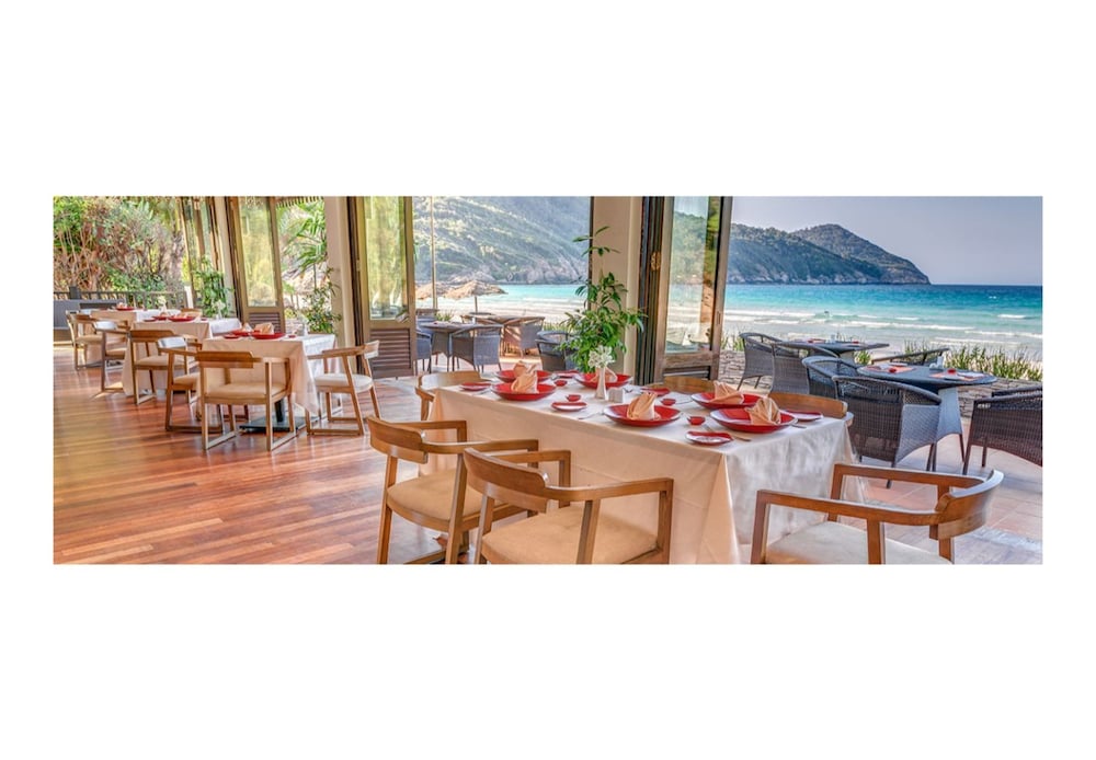 The Taaras Beach & Spa Resort 93