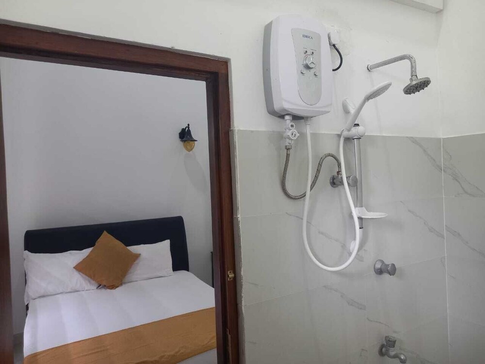 RAJABAWANA Holiday Resort