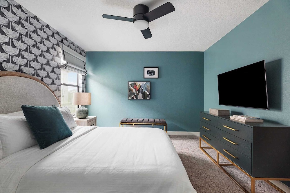 Sleeps 16! 8bdr Kid Haven w/ Pool & Arcade Orlando Resort Retreat by Avantstay