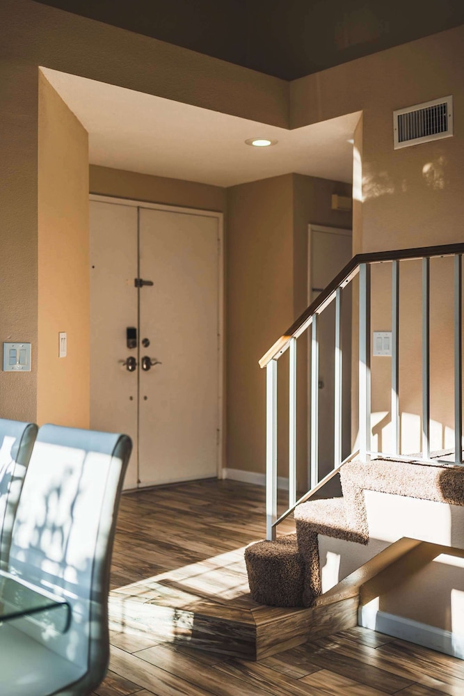 Spacious Retreat w Modern Decor and Private Yard
