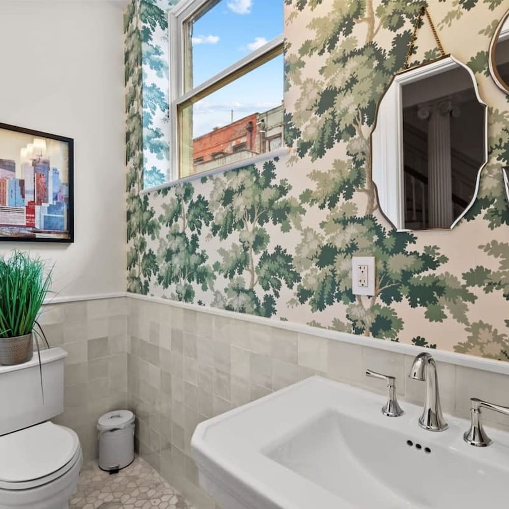 Riverside by Rove Travel 7BR Modern Townhouse