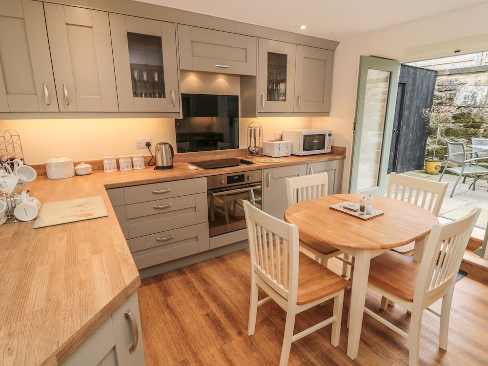 New Stable Cottage view 4