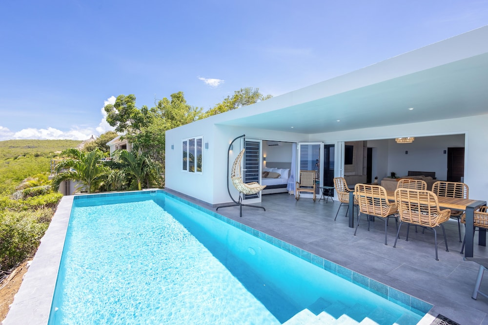 Coral Estate Holidays