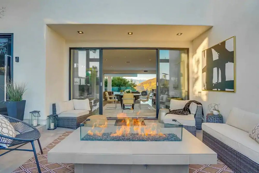Troy Dr - Sleek & Modern Hollywood Hills Home With Stunning Views