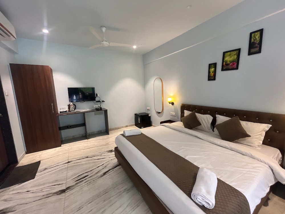 Misty Blues Villas & Resort