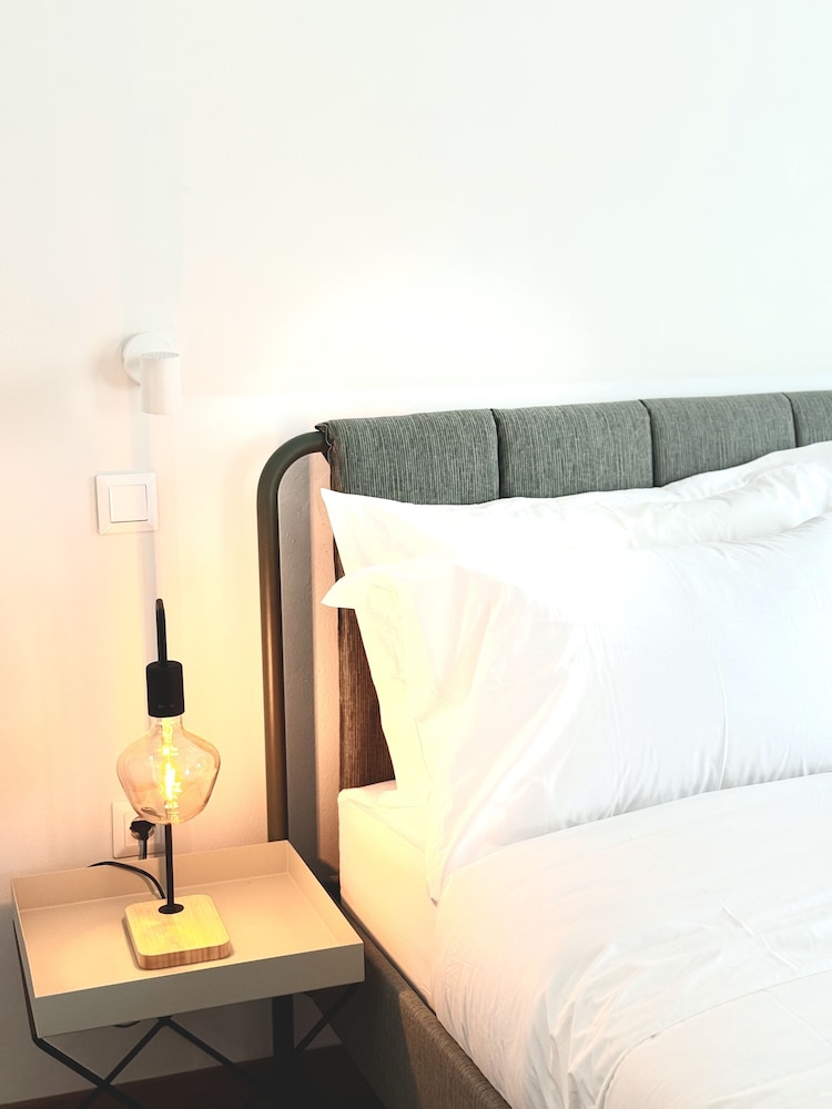 Voulis Best Globle Home