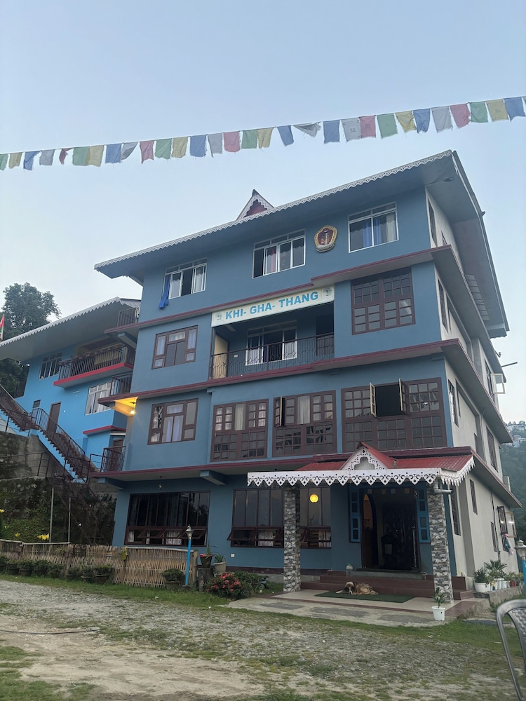 Khi Gha Thang Retreat