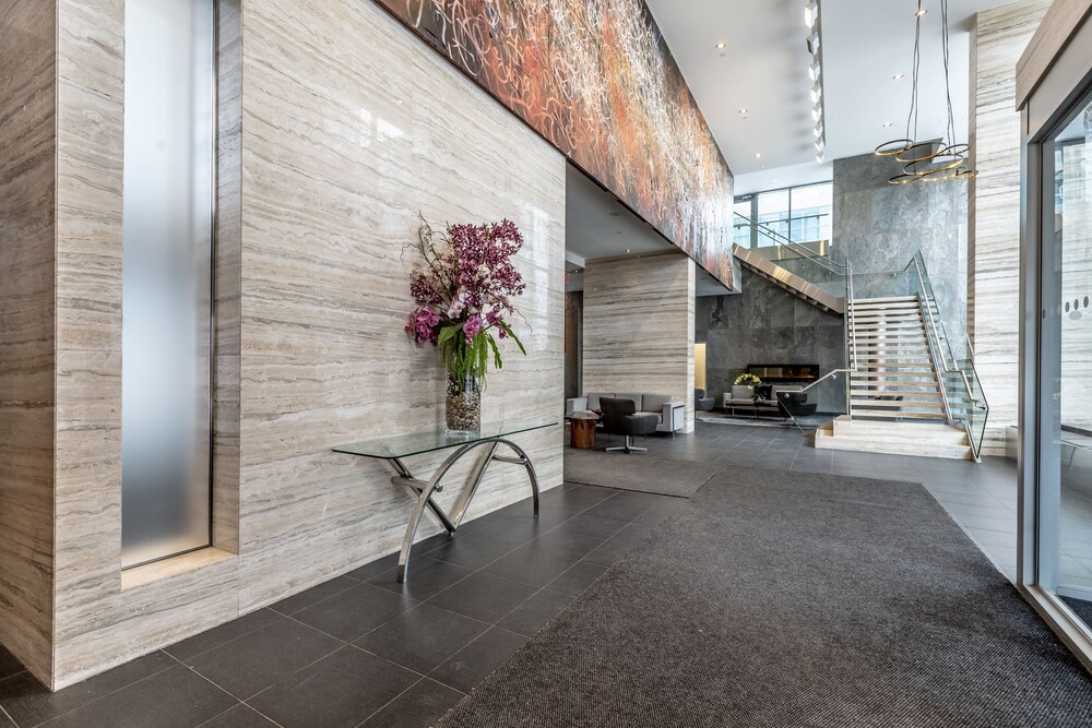 Platinum Suites -  Stunning Waterfront 2 Bed 2 Bath - Image 2