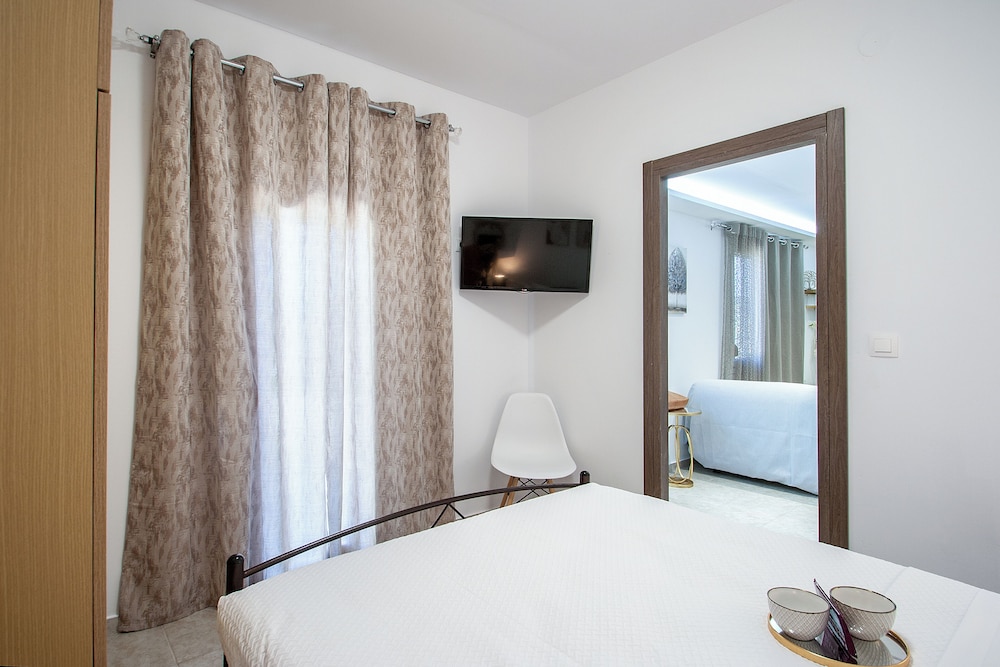 SkyFrame Apartments