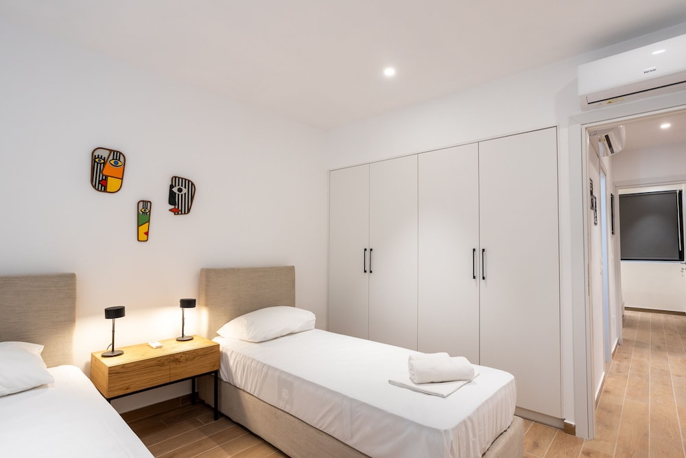 Exclusive 3-bedroom Haven in Kolonaki Center