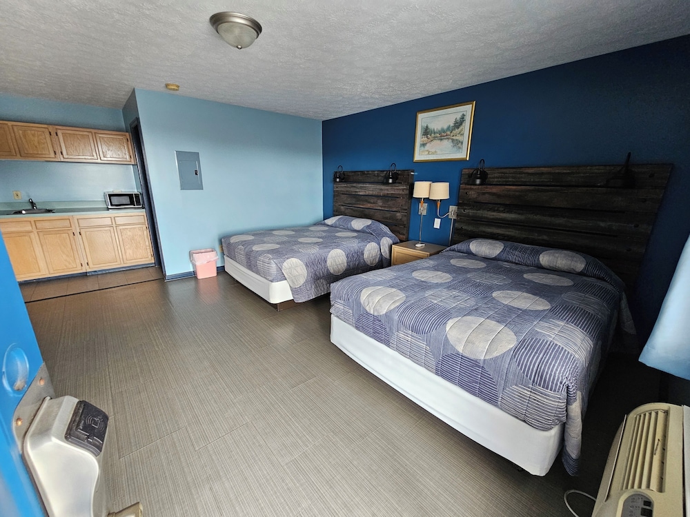 Travelers Inn and Suites