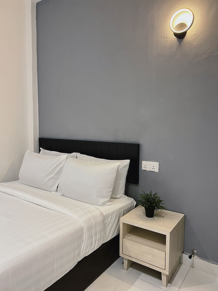 Quee Hotel