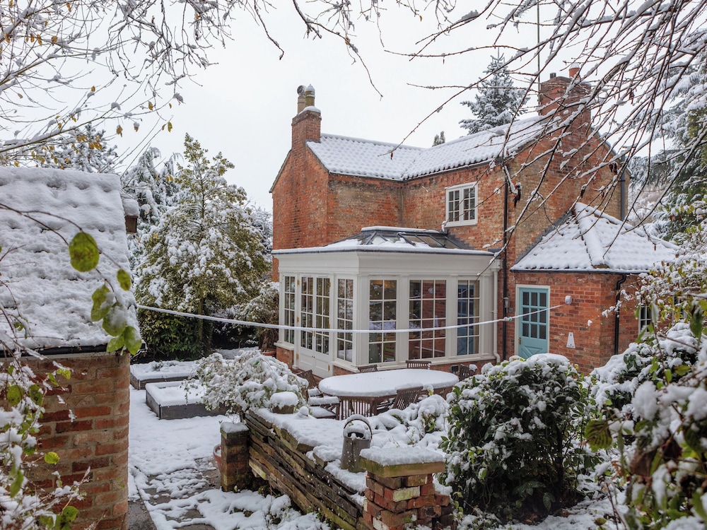 Sunny Cottage