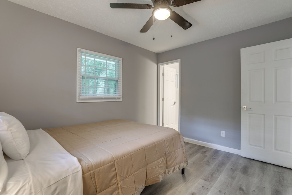 Modern Home w/ Yard Near ATL Attractions!