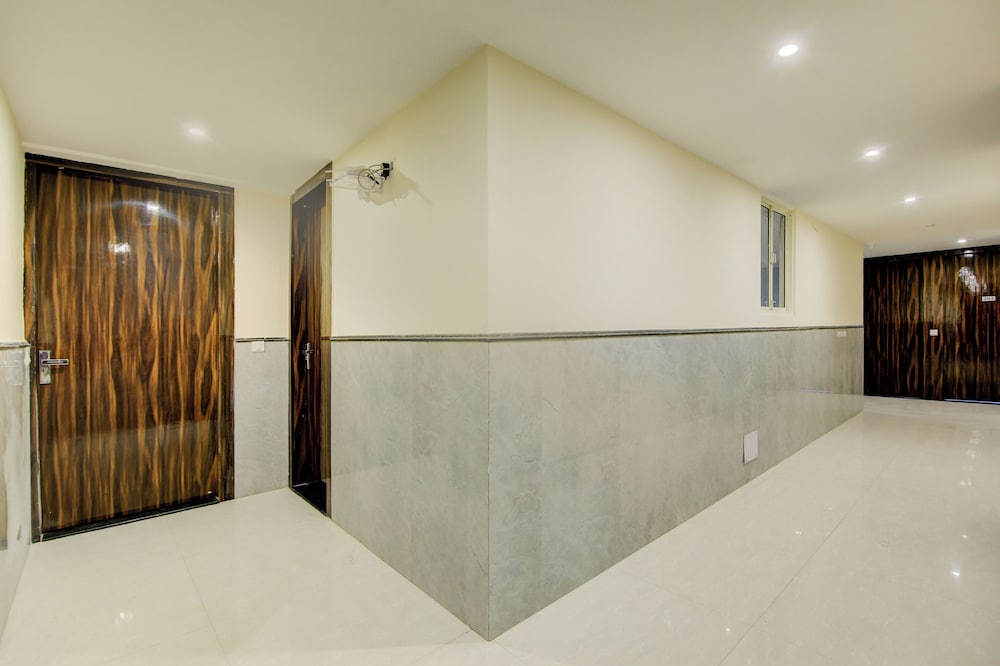 Hotel Mahipalpur Village-Delhi Airport