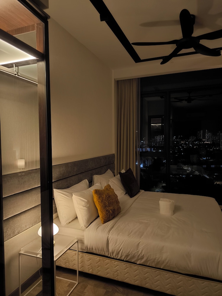 Expressionz KLCC By Laze Home