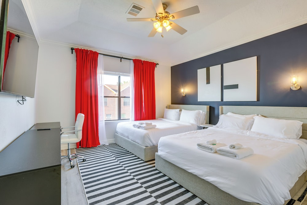 Pet-friendly Duplex Unit in Southwest Houston