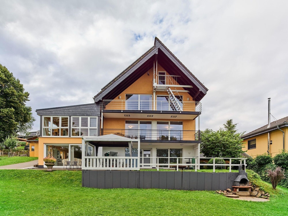 Tasteful Holiday Home With Private Pool