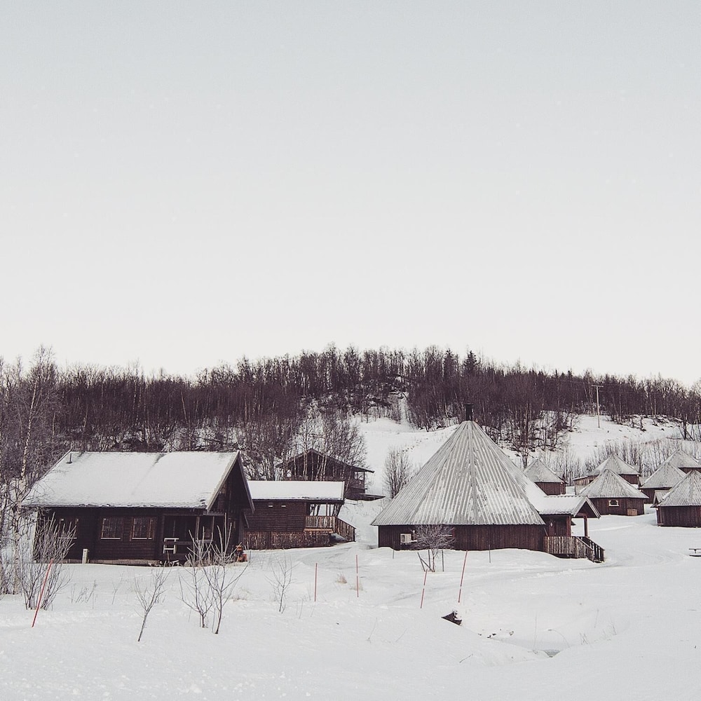 Vestvatn - Arctic Cabins