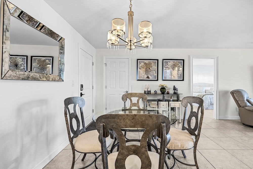 1511 Seas The Day: Batiki West Unit #504 2 Bedroom Condo