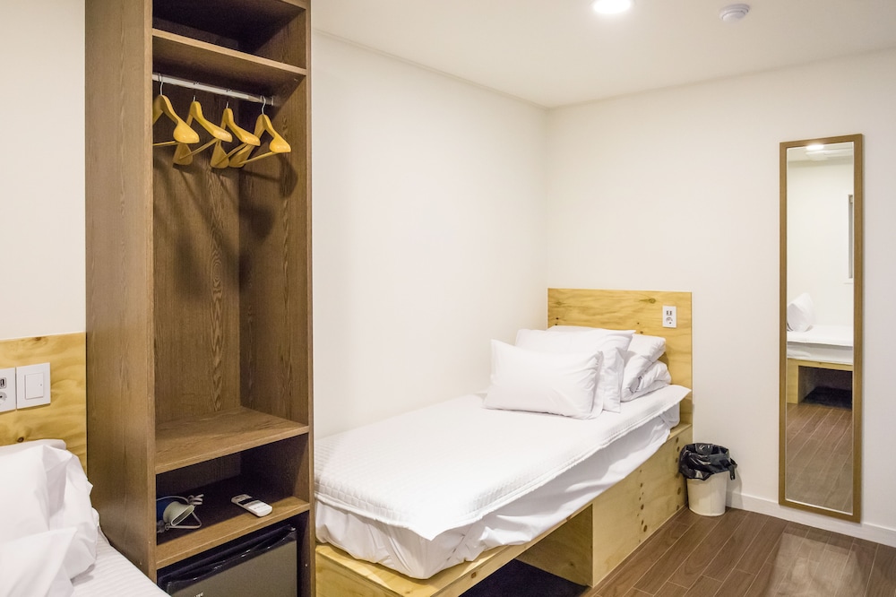 Step Inn Myeongdong 1 22
