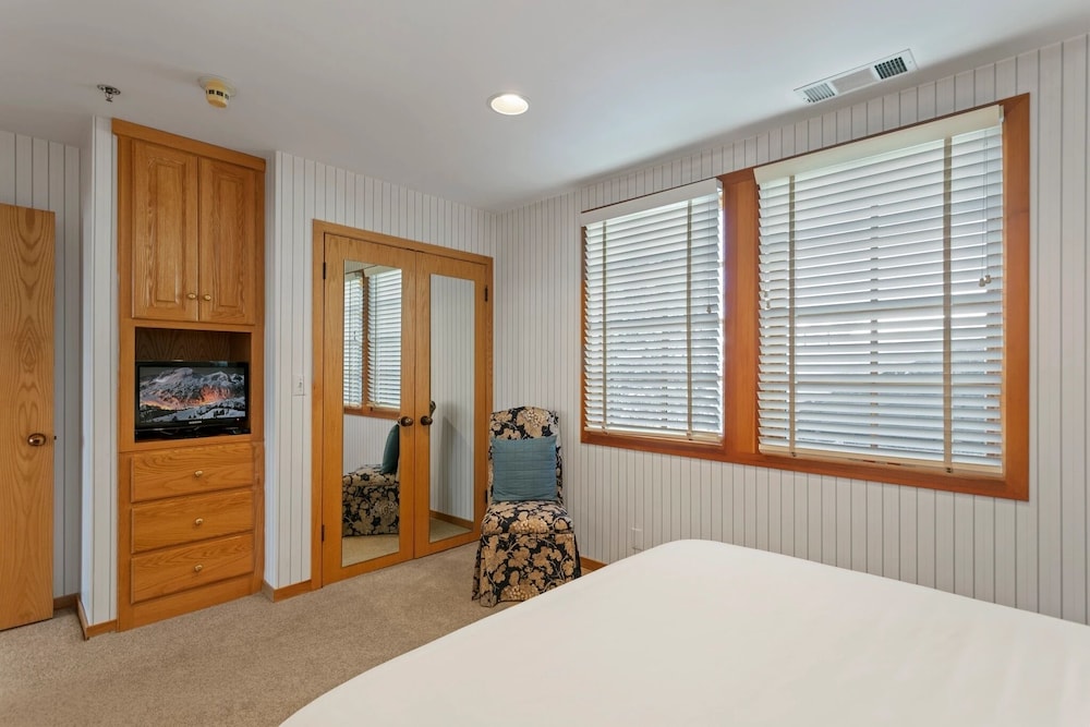 Stag Lodge at Deer Valley Resort - Three Bedroom Residence with Spa #5 3 Condo