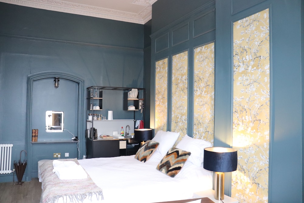 Rooms on The Prom