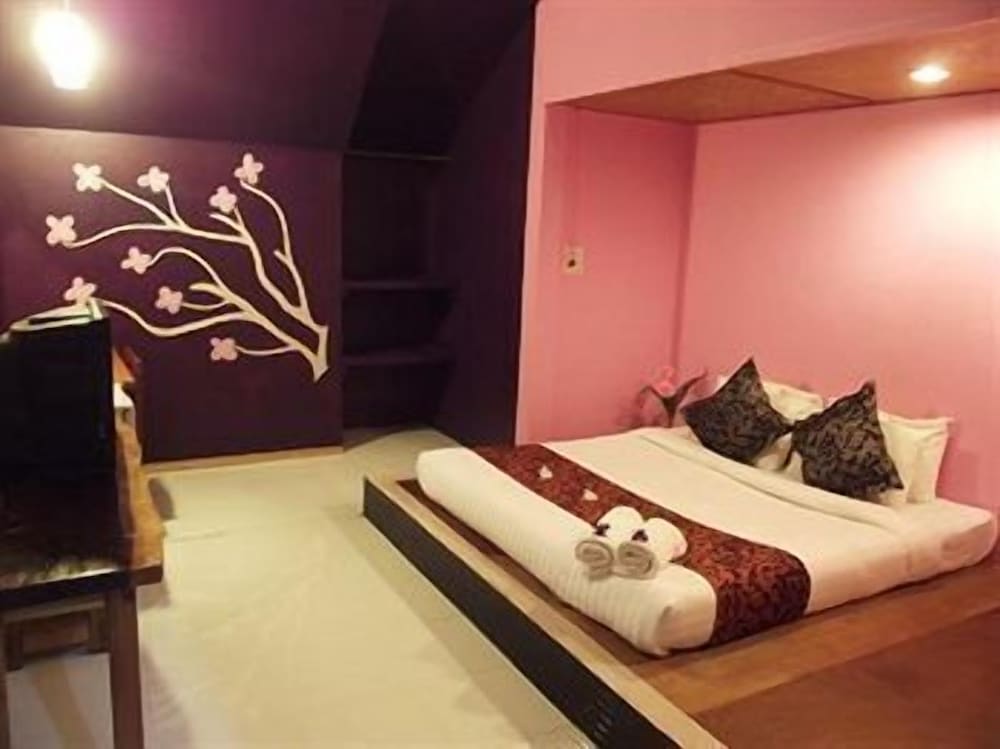 Baan Dahla Resort