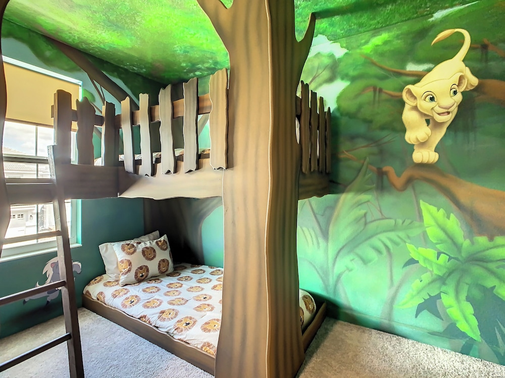 Family Villa Themed Rooms Near Disney