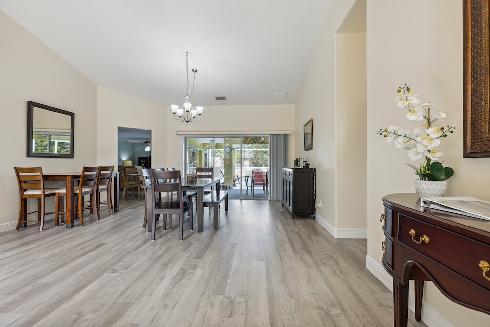 601 Benedictine Ter