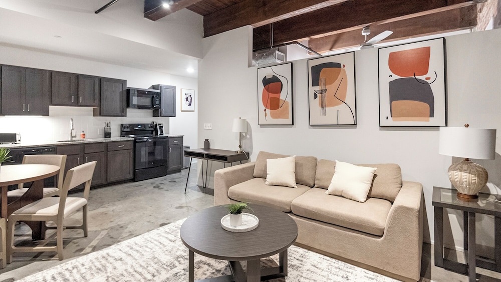  Landing Furnished Apartments Downtown Memphis