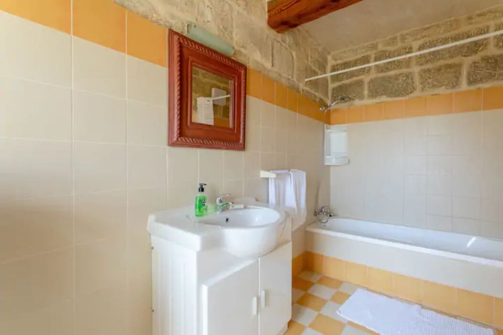 Ta' Frenc Farmhouse