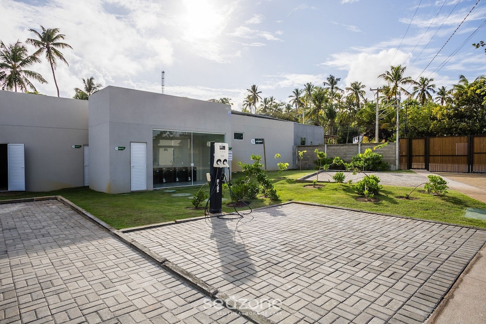 NLU - Full-featured Condominium at Marceneiro Beach