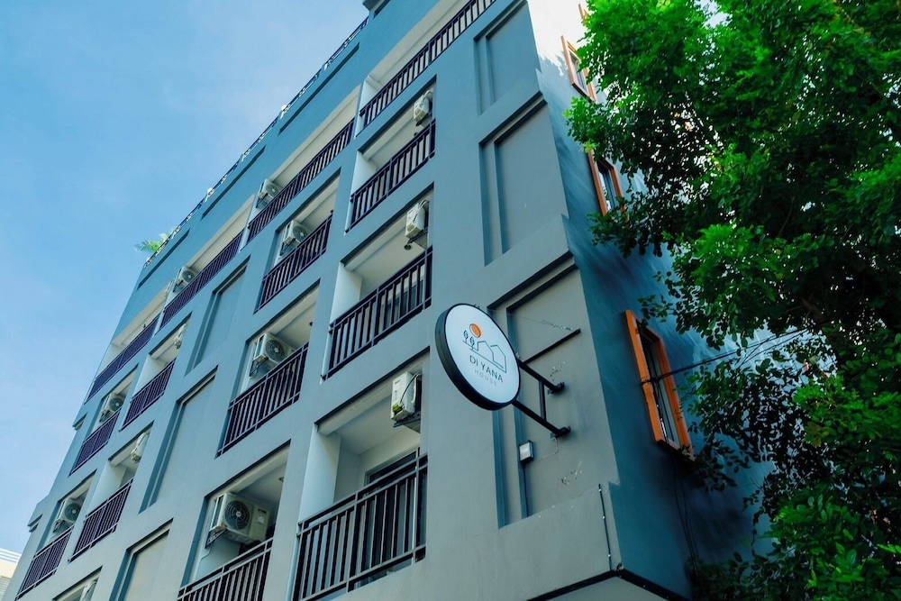 Di Yana Patong