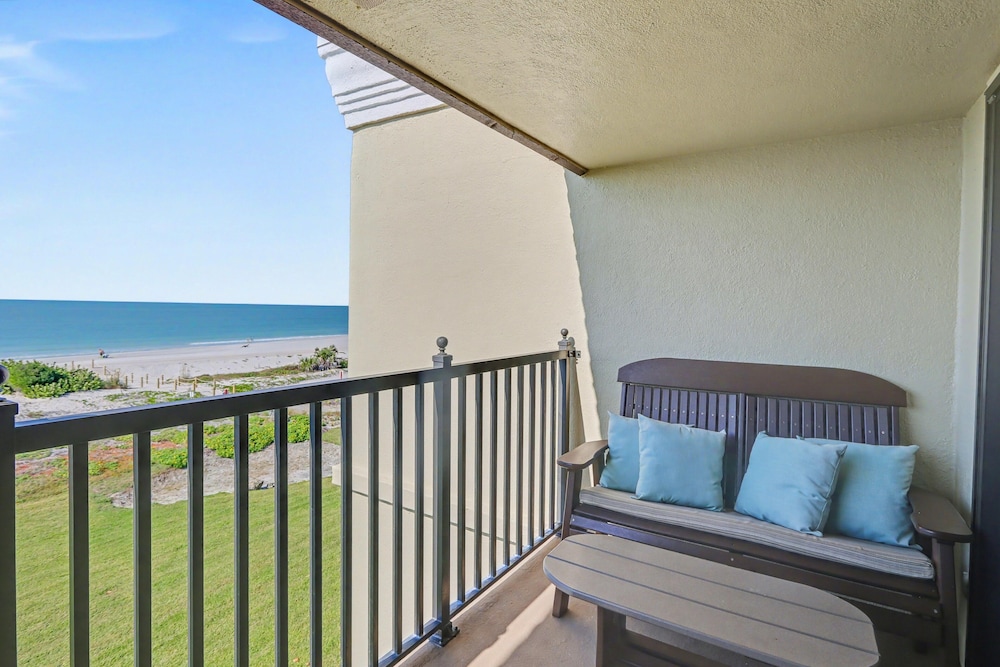 Land's End 9-402 Beach Front - Premier