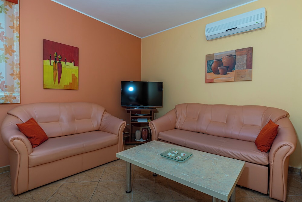Apartman Mira