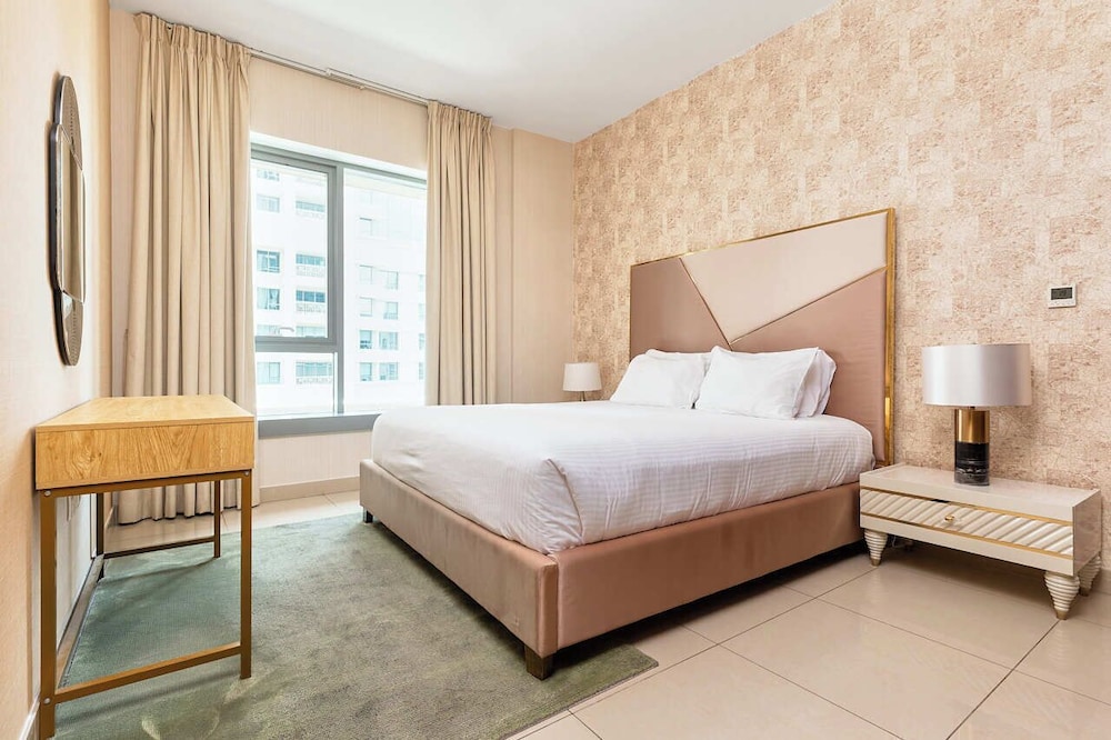 Bellavista-Gracefu-1BR- 29BLVD Burj View