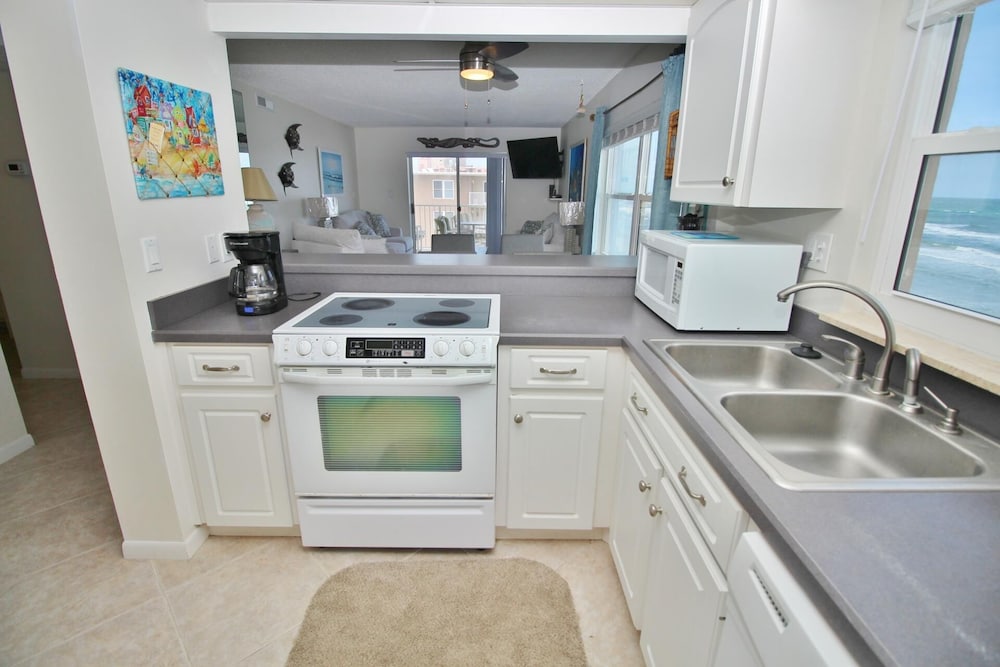 Sea Coast Condominium 518