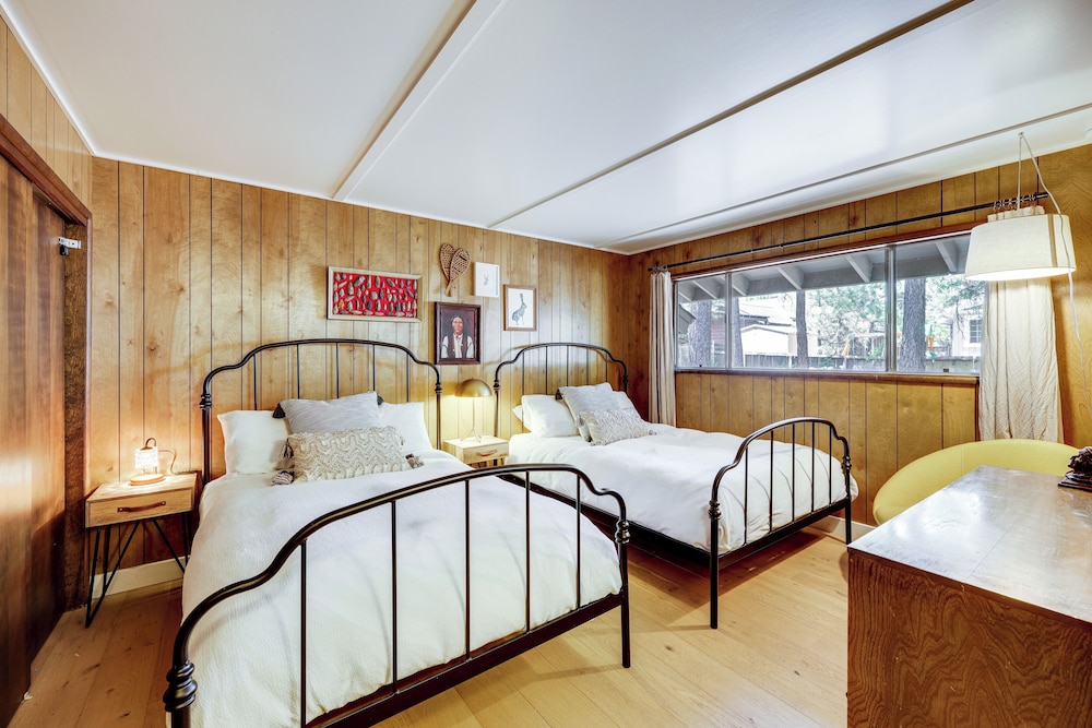 Game Room + Deck: Wooded Big Bear Lake Retreat