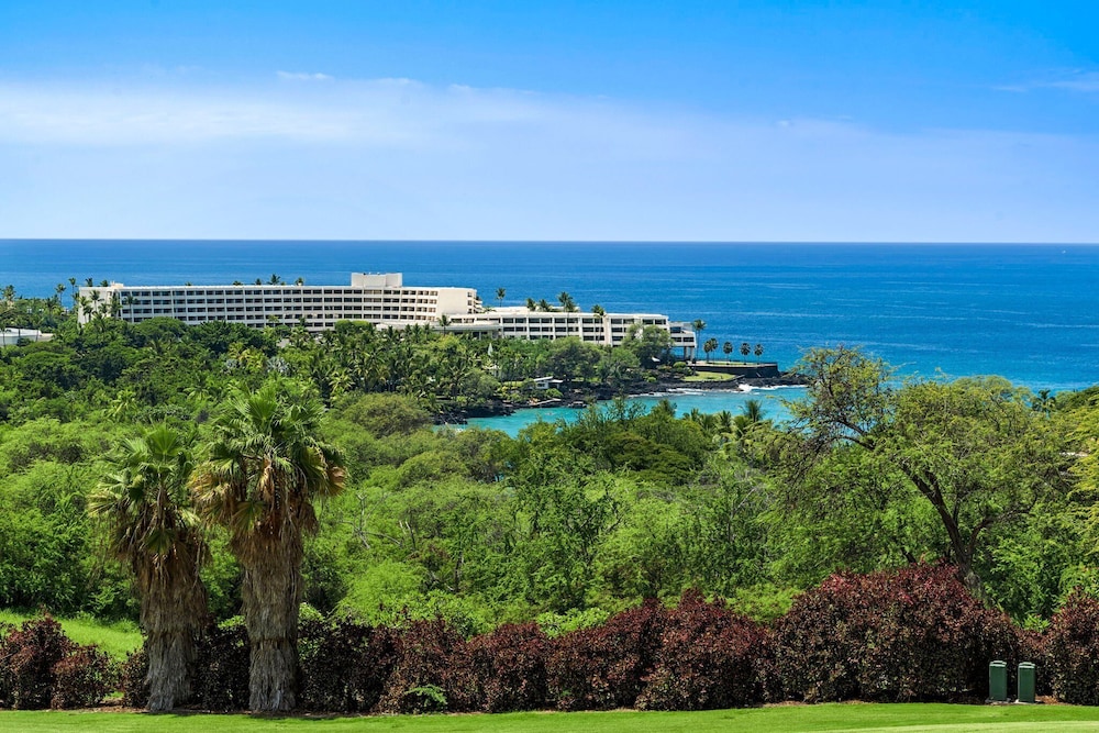 Fully Air-conditioned - Updated Top Floor Including Loft - Ocean Views - Vrkcv