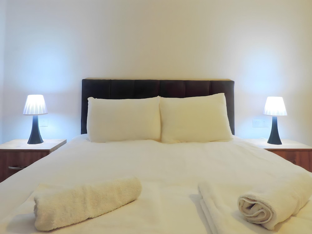 Modern Flat Near Center and Old Town in Antalya