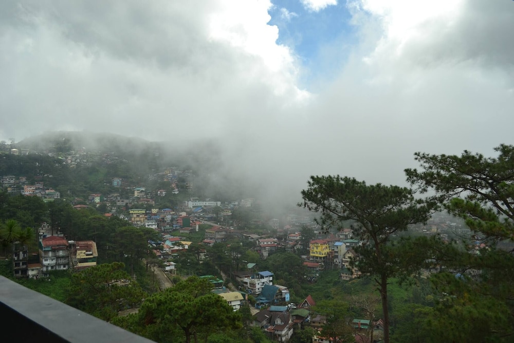 Baguio Hillhouse, Ask About Free Stay for Kids