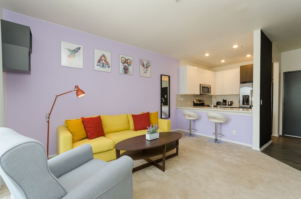 Studio City Universal Apartments