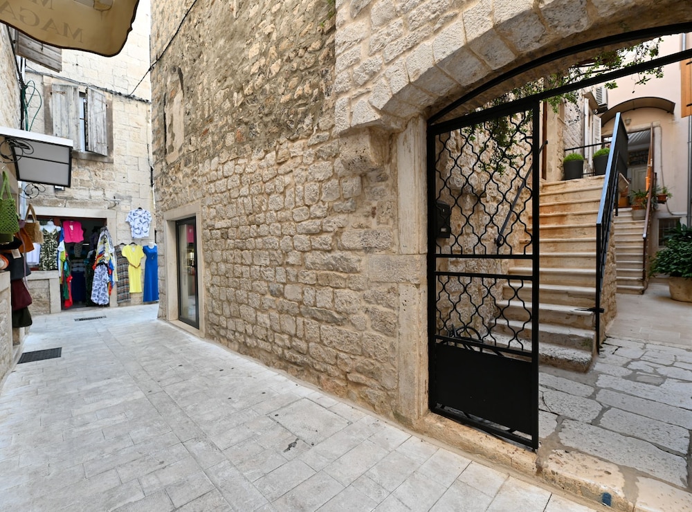 Palace Andreis