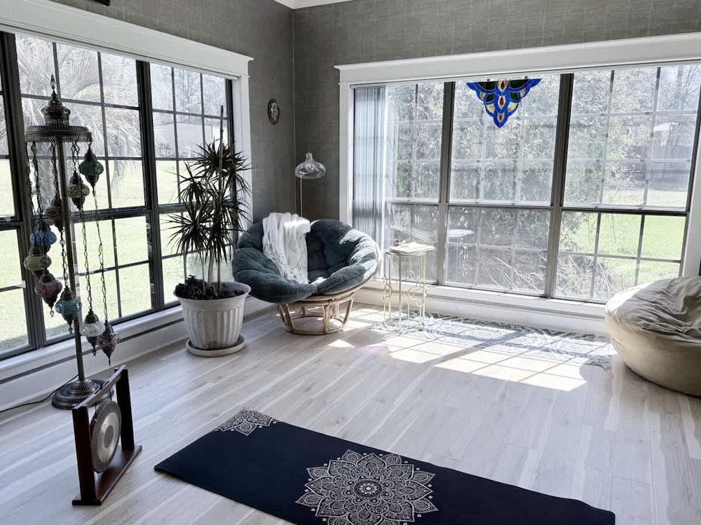Southern Charm Estate Min From Shopping Beaches