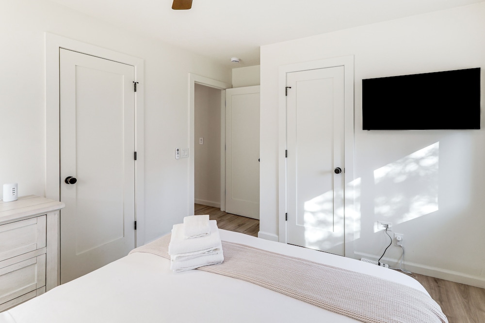 Near NAU & Dtwn! Kid-friendly Flagstaff Retreat
