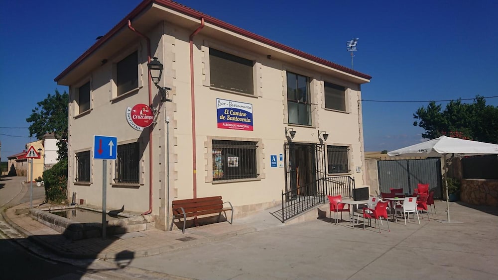 El camino de Santovenia - Albergue - Hostel view 3
