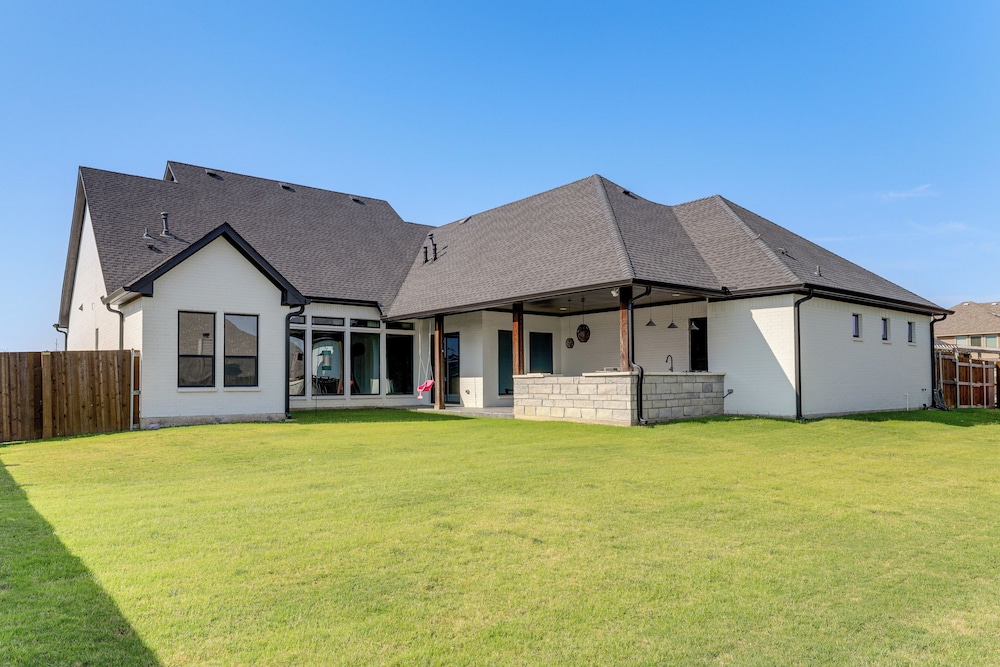 Luxe Retreat w/ Patio & Fenced Yard in Waxahachie!