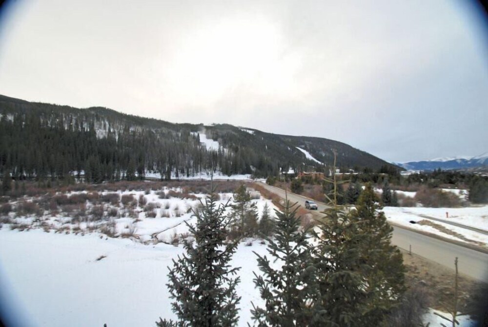 River Bank Lodge 1 Bedroom Apartment by Key to the Rockies